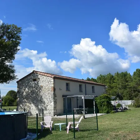 Les Tremieres بيت للعطل
